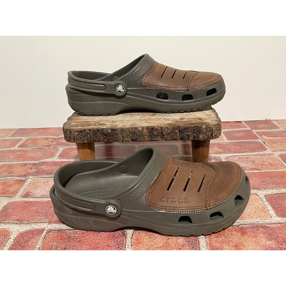 Crocs Yukon Leather Clogs Mens Size 10 Chocolate Khaki Brown Slip On Shoes